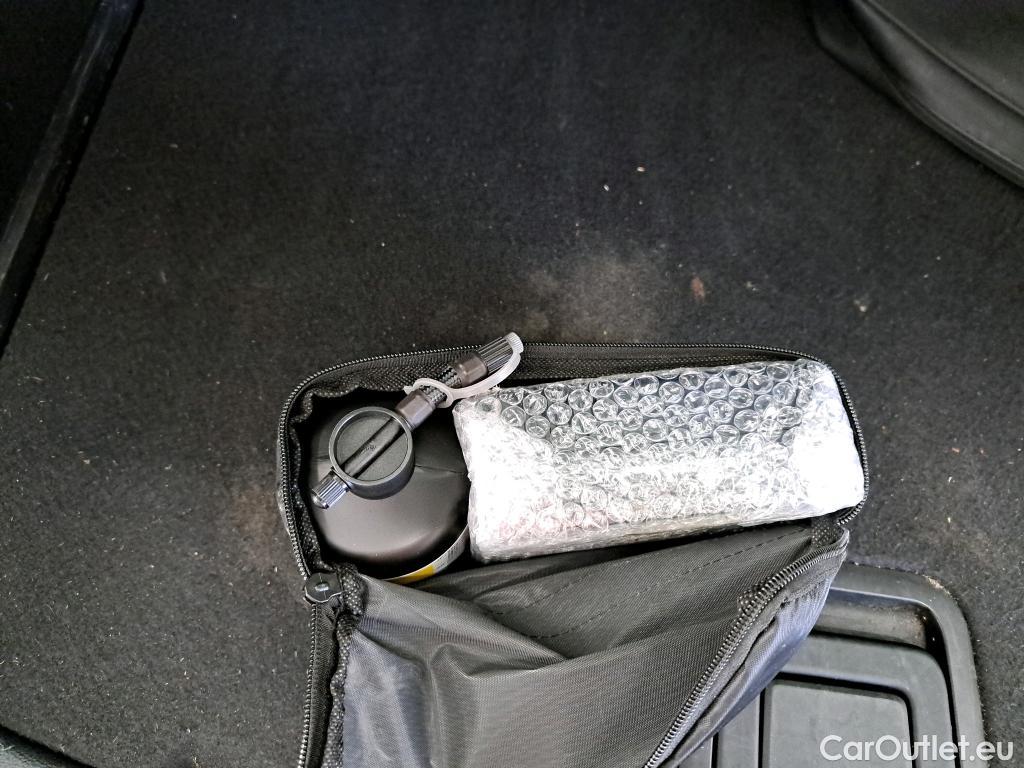 Toyota  Corolla TOYOTA  Touring Sports / 2018 / 5P / Break Hybride 122h Dynamic Business Beyond Zer #11