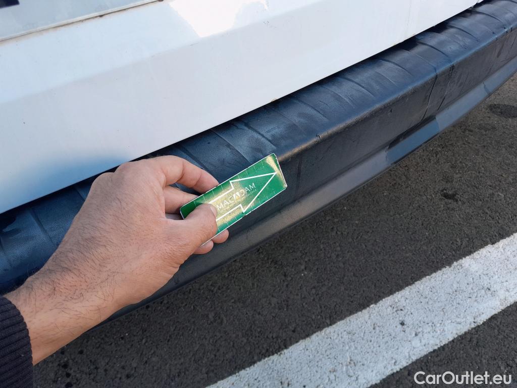  Renault  Kangoo RENAULT  Furgón/2013/4P/furgón derivado de turismo Profesional Maxi 2p dCi 66 kW (90 CV) #47