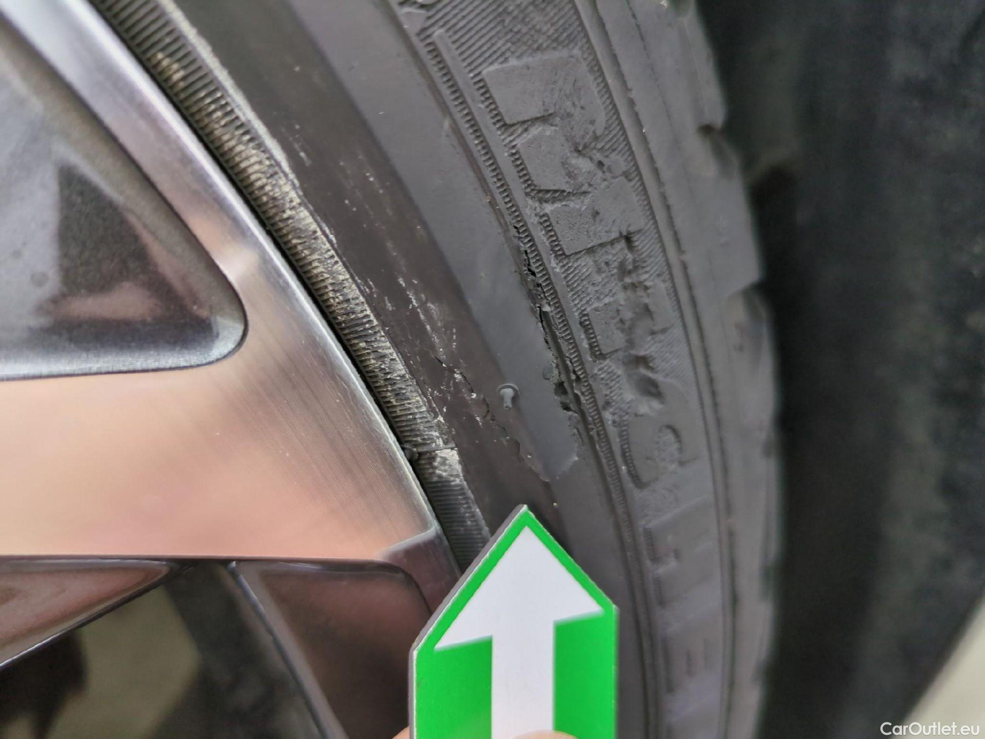 Toyota  Corolla TOYOTA  / 2018 / 5P / Berline Hybride 184h Collection #8