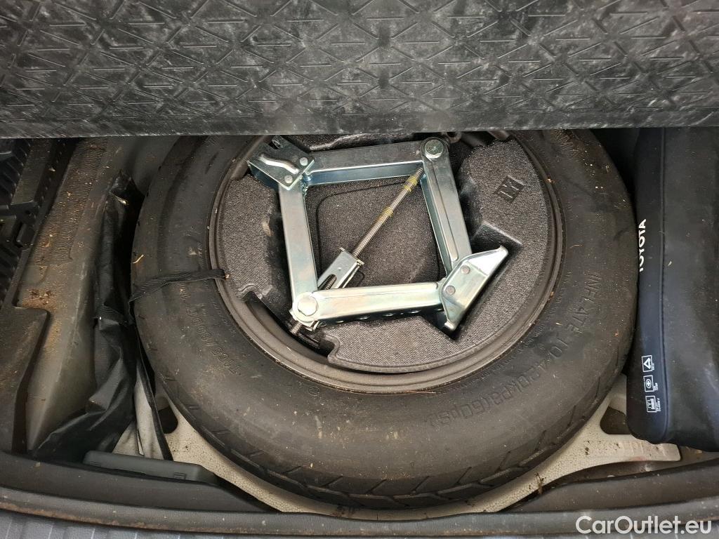 Toyota  RAV4 TOYOTA  Hybride / 2018 / 5P / SUV Hybride 2WD Dynamic Business St Hyb Acad #11