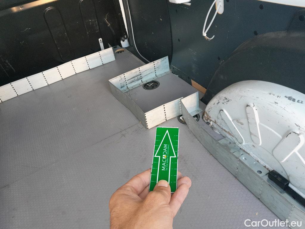  Renault  Kangoo RENAULT  Furgón/2013/4P/furgón derivado de turismo Profesional Maxi 2p dCi 66 kW (90 CV) #62