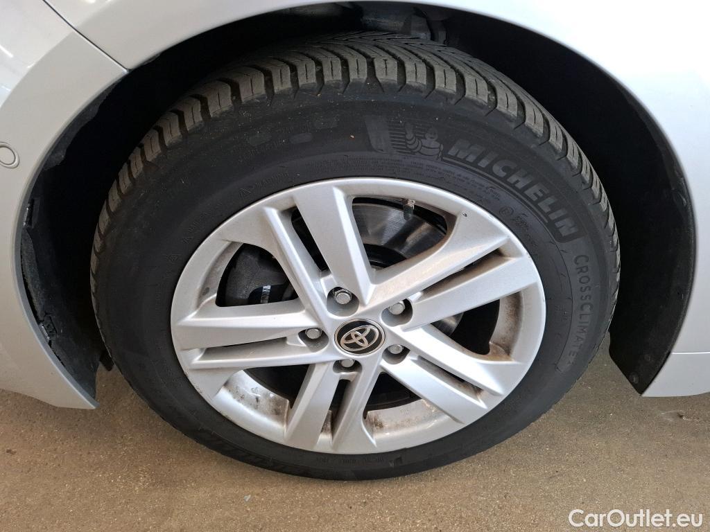 Toyota  Corolla TOYOTA  Touring Sports / 2018 / 5P / Break Hybride 184h Dynamic Business Beyond Zer #29