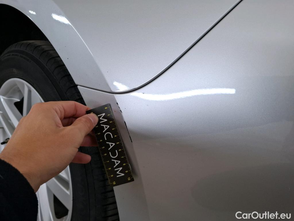 Toyota  Corolla TOYOTA  Touring Sports / 2018 / 5P / Break Hybride 184h Dynamic Business Beyond Zer #20