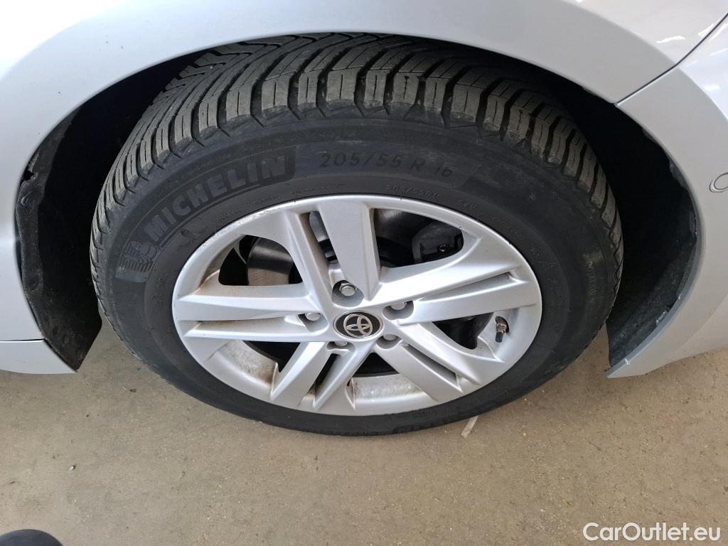 Toyota  Corolla TOYOTA  Touring Sports / 2018 / 5P / Break Hybride 184h Dynamic Business Beyond Zer #32