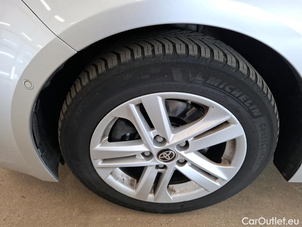 Toyota  Corolla TOYOTA  Touring Sports / 2018 / 5P / Break Hybride 184h Dynamic Business Beyond Zer #37