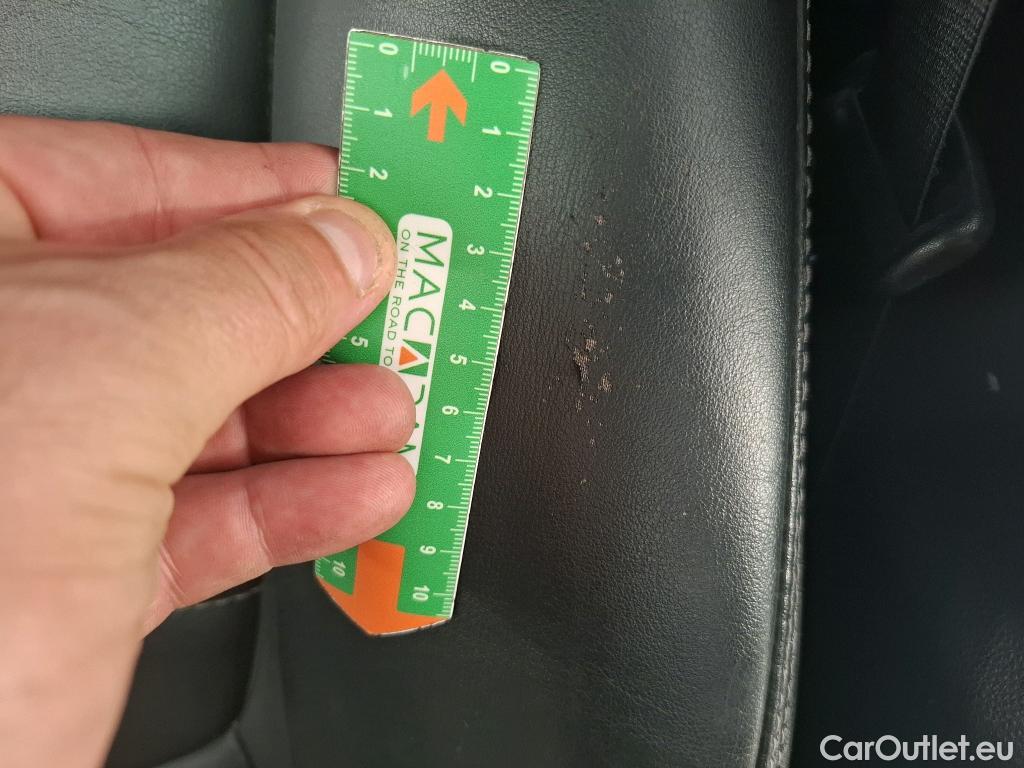 Toyota  RAV4 TOYOTA  Hybride / 2018 / 5P / SUV Hybride 2WD Dynamic Business St Hyb Acad #16