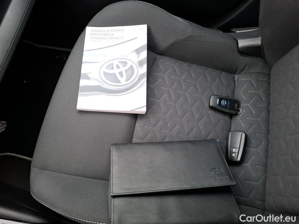 Toyota  Corolla TOYOTA  Touring Sports / 2018 / 5P / Break Hybride 122h Dynamic Business Supp Lomb #12