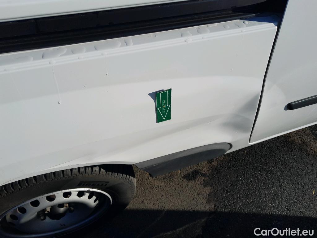  Renault  Kangoo RENAULT  Furgón/2013/4P/furgón derivado de turismo Profesional Maxi 2p dCi 66 kW (90 CV) #13