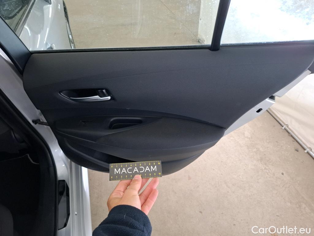 Toyota  Corolla TOYOTA  Touring Sports / 2018 / 5P / Break Hybride 184h Dynamic Business Beyond Zer #51