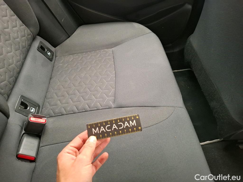 Toyota  Corolla TOYOTA  Touring Sports / 2018 / 5P / Break Hybride 122h Dynamic Business Supp Lomb #19