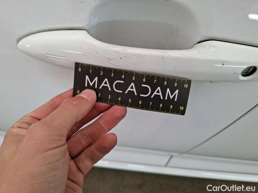 Toyota  Corolla TOYOTA  Touring Sports / 2018 / 5P / Break Hybride 122h Dynamic Business Supp Lomb #26