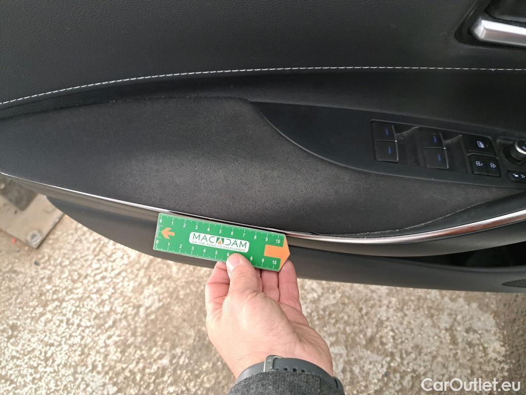 Toyota  Corolla TOYOTA  Touring Sports / 2018 / 5P / Break Hybride 122h Dynamic Business Beyond Zer #13