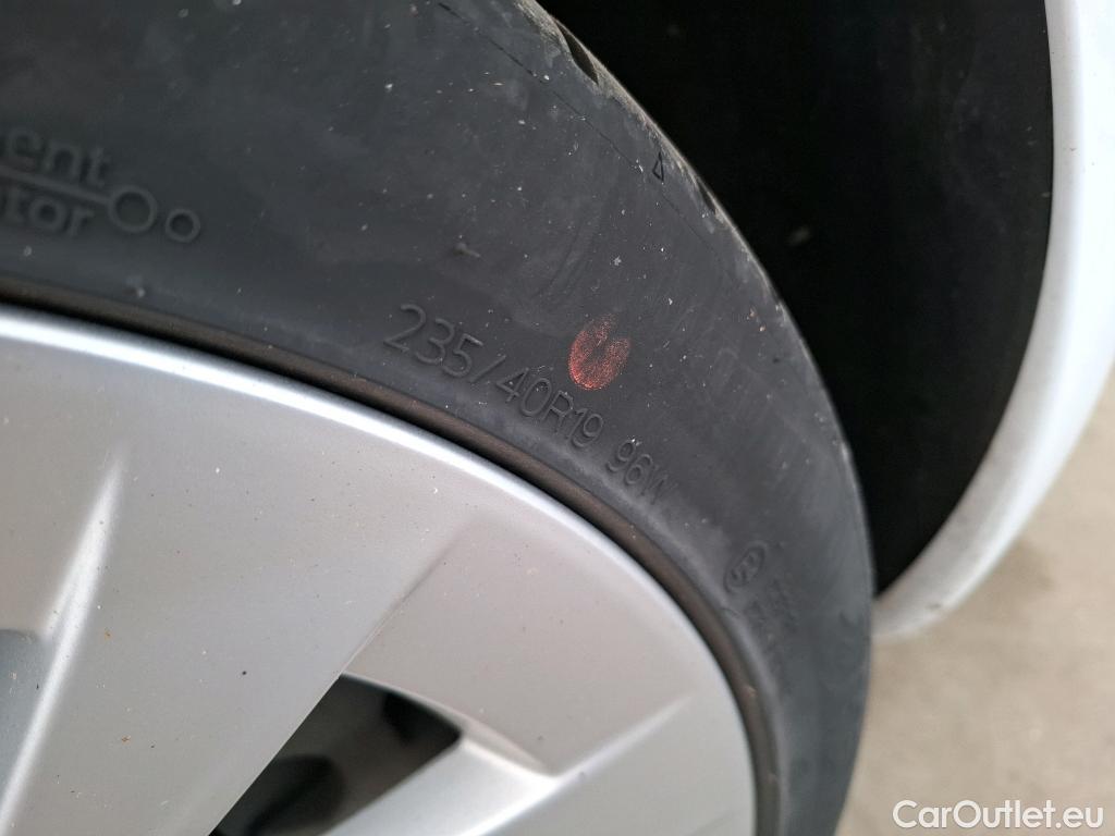 Tesla  Model 3 TESLA  / 2018 / 4P / Berline Grande Autonomie #8