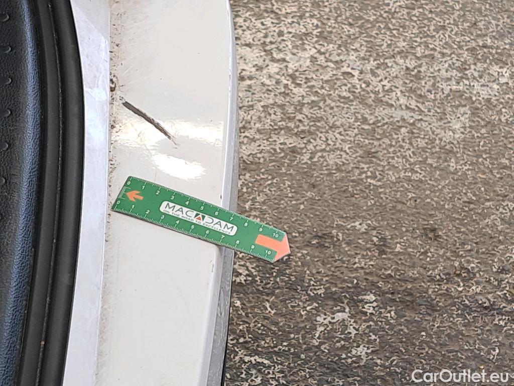 Toyota  Corolla TOYOTA  Touring Sports / 2018 / 5P / Break Hybride 122h Dynamic Business Beyond Zer #4