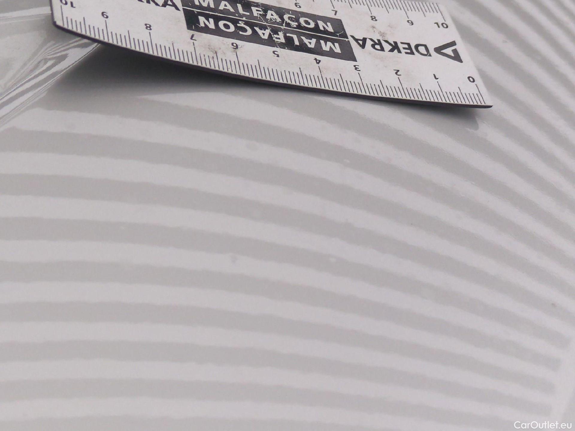 Toyota  Corolla TOYOTA  / 2018 / 5P / Berline Hybride 184h Collection #44