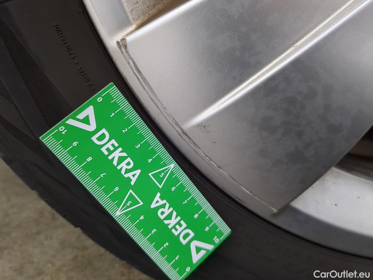  Skoda  Superb  Break Business 2.0 TDI 120CV BVA7 E6dT #12