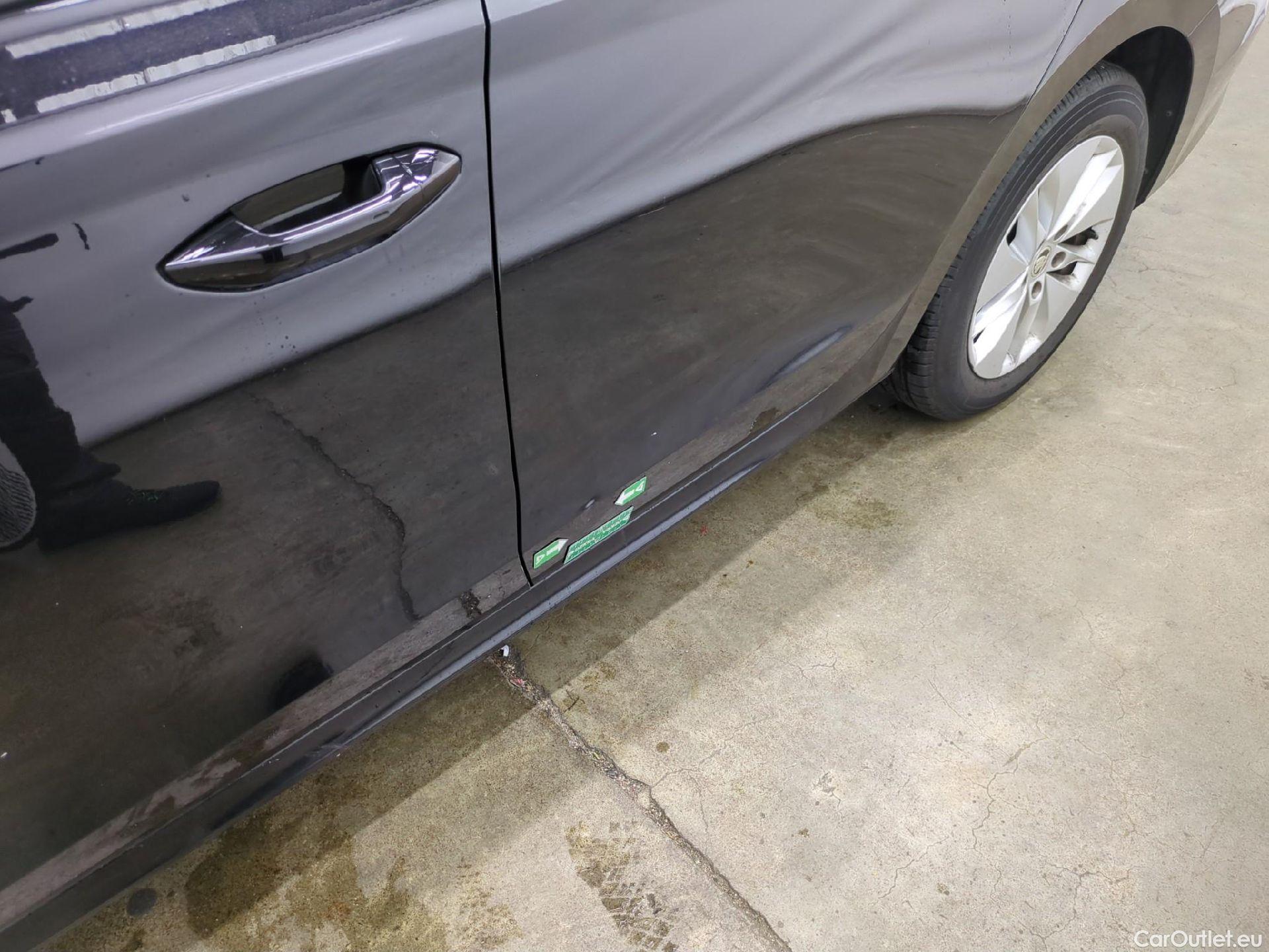 Skoda  Octavia  Break Business 2.0 TDI 115CV BVA7 E6d #32