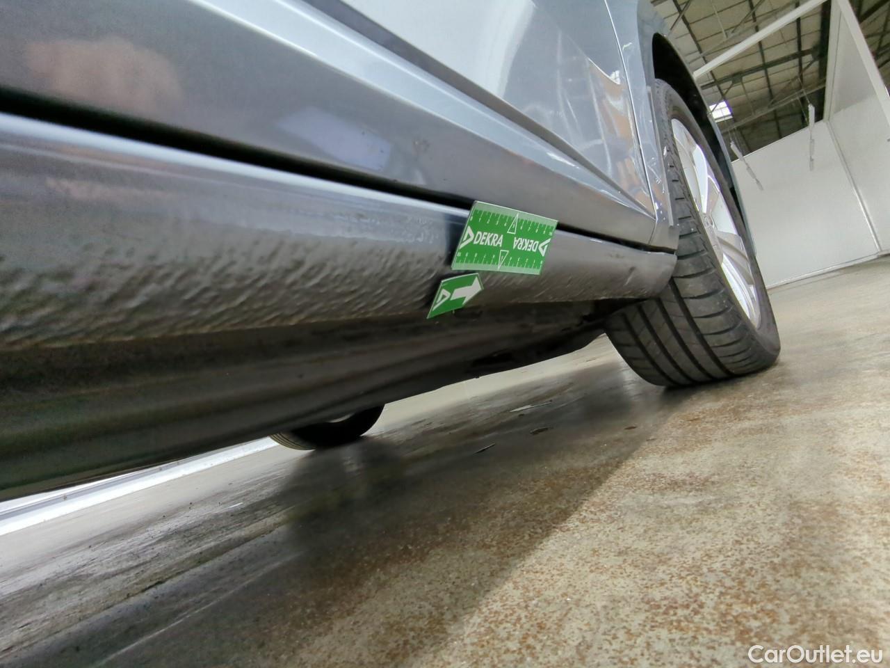  Skoda  Superb  Break Business 2.0 TDI 120CV BVA7 E6dT #30