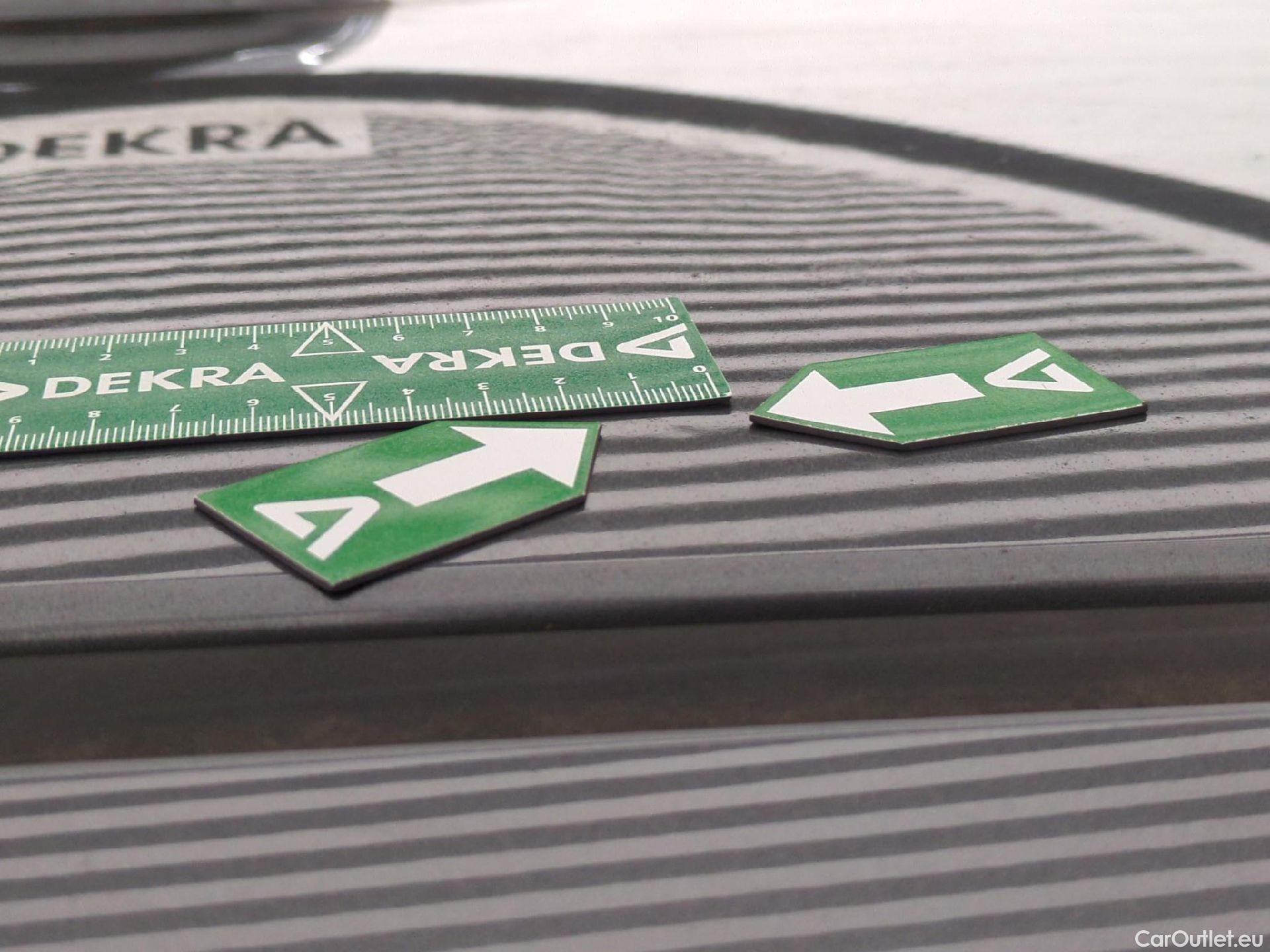  Nissan  Qashqai NISSAN  5p Crossover 1.2 DIG-T 115 Xtronic Business Edition #37