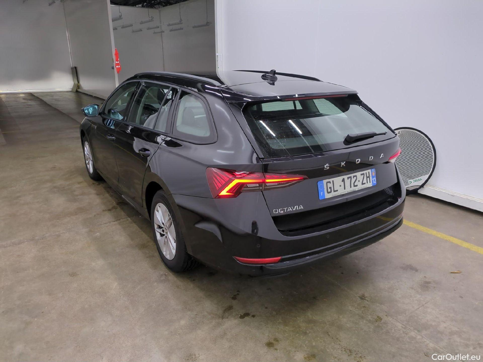 Skoda  Octavia  Break Business 2.0 TDI 115CV BVA7 E6d #2