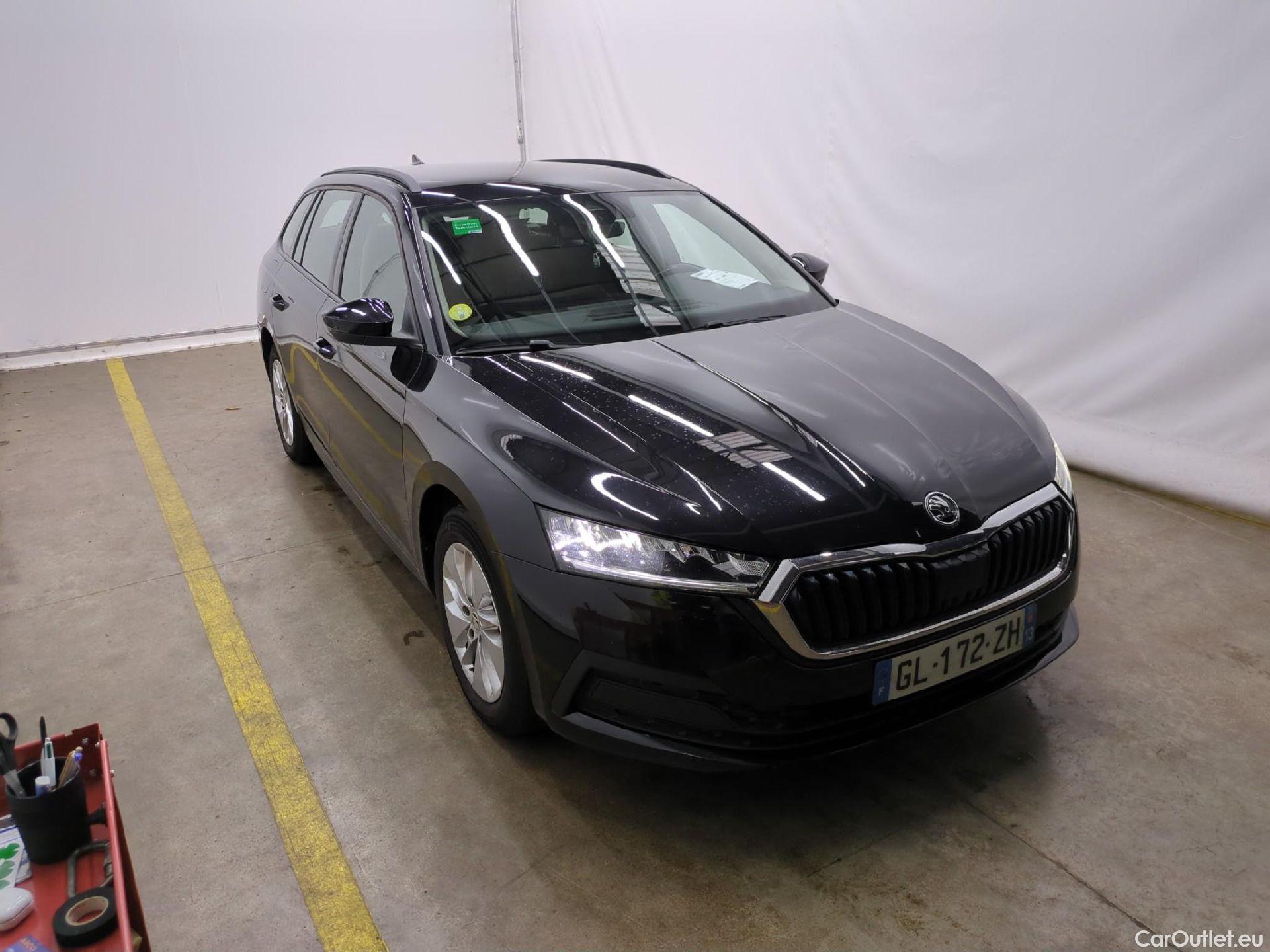 Skoda  Octavia  Break Business 2.0 TDI 115CV BVA7 E6d #4