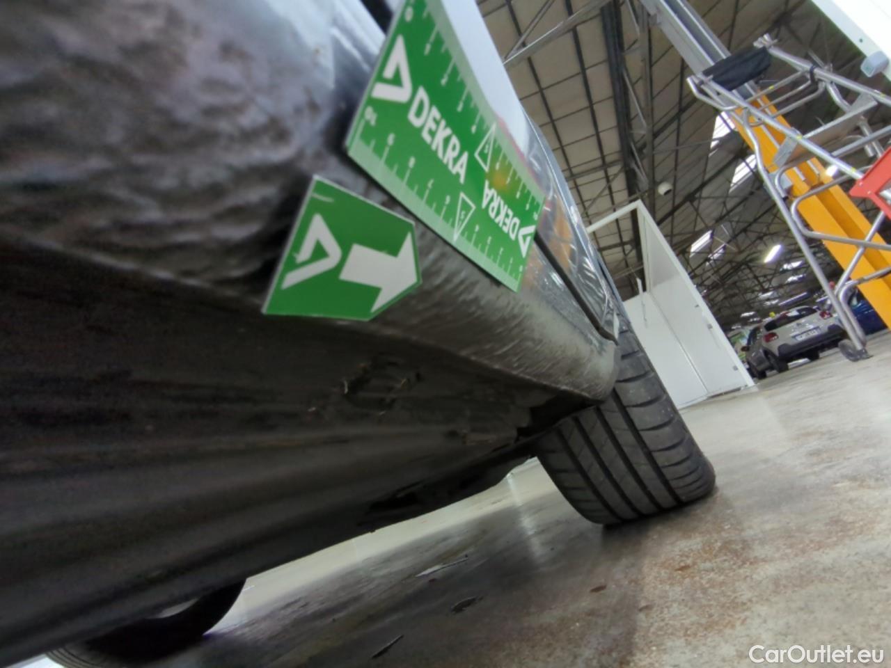  Skoda  Superb  Break Business 2.0 TDI 120CV BVA7 E6dT #29