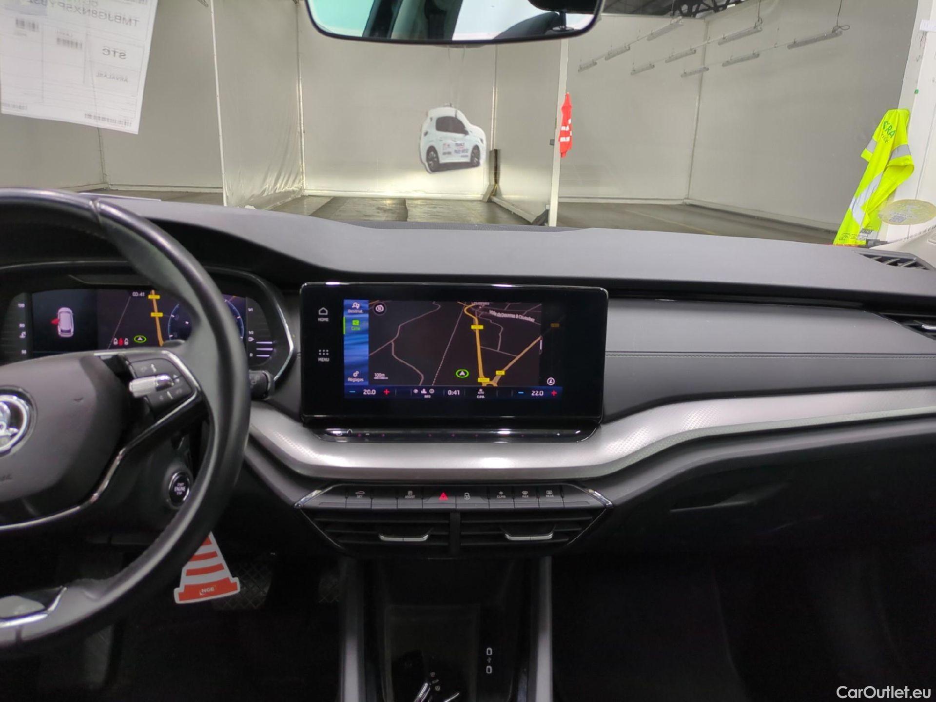 Skoda  Octavia  Break Business 2.0 TDI 115CV BVA7 E6d #7