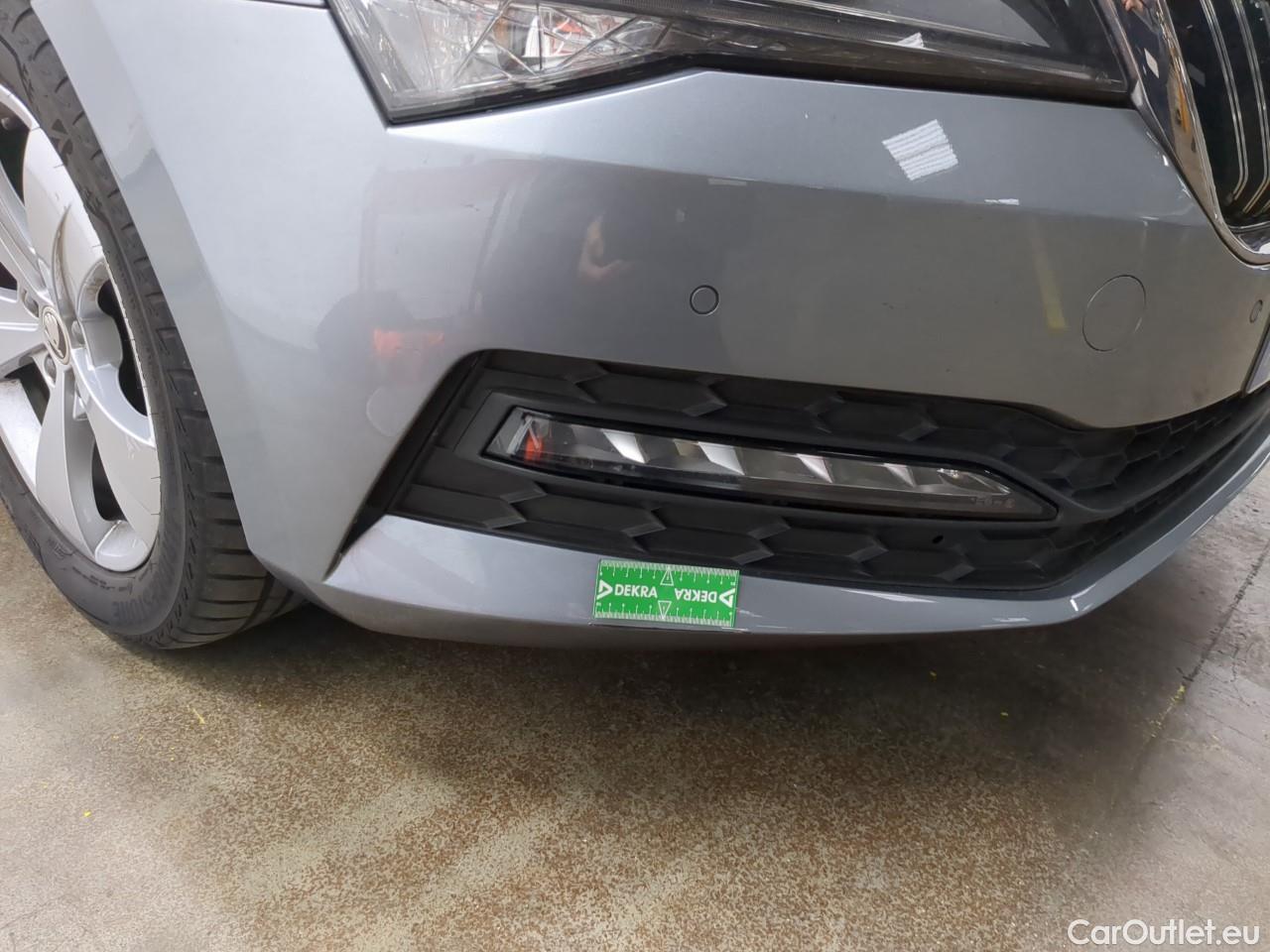  Skoda  Superb  Break Business 2.0 TDI 120CV BVA7 E6dT #19