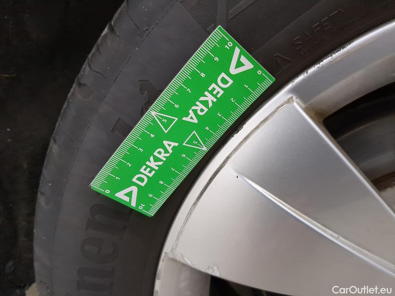  Skoda  Superb  Break Business 2.0 TDI 120CV BVA7 E6dT #10