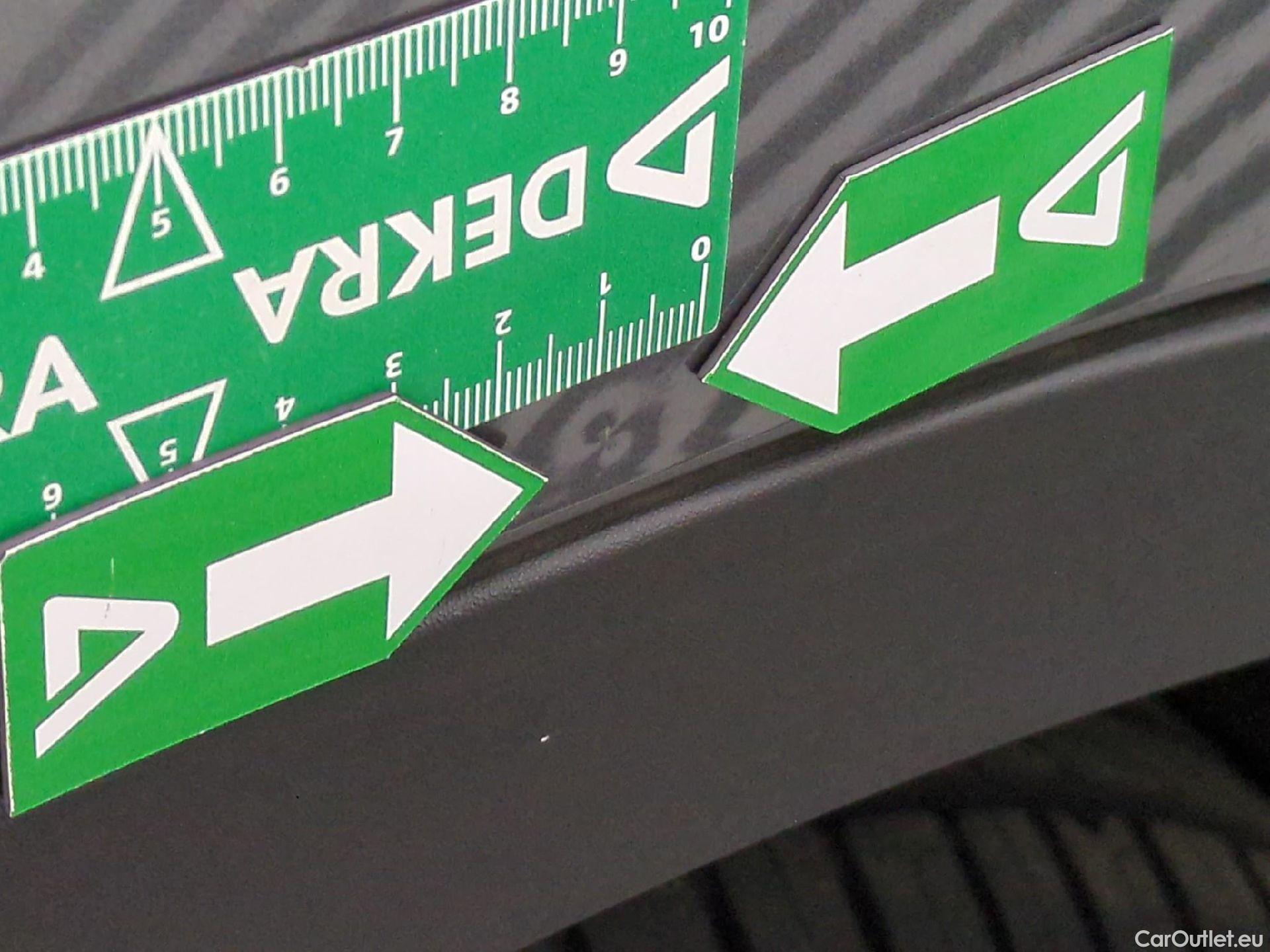  Nissan  Qashqai NISSAN  5p Crossover 1.2 DIG-T 115 Xtronic Business Edition #36