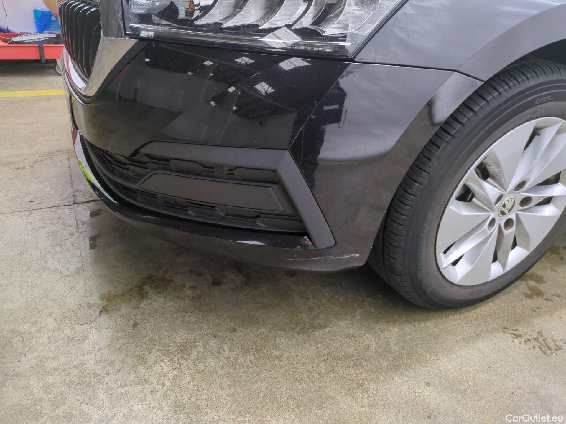 Skoda  Octavia  Break Business 2.0 TDI 115CV BVA7 E6d #28