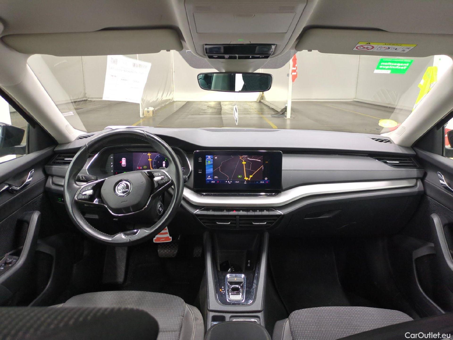 Skoda  Octavia  Break Business 2.0 TDI 115CV BVA7 E6d #5