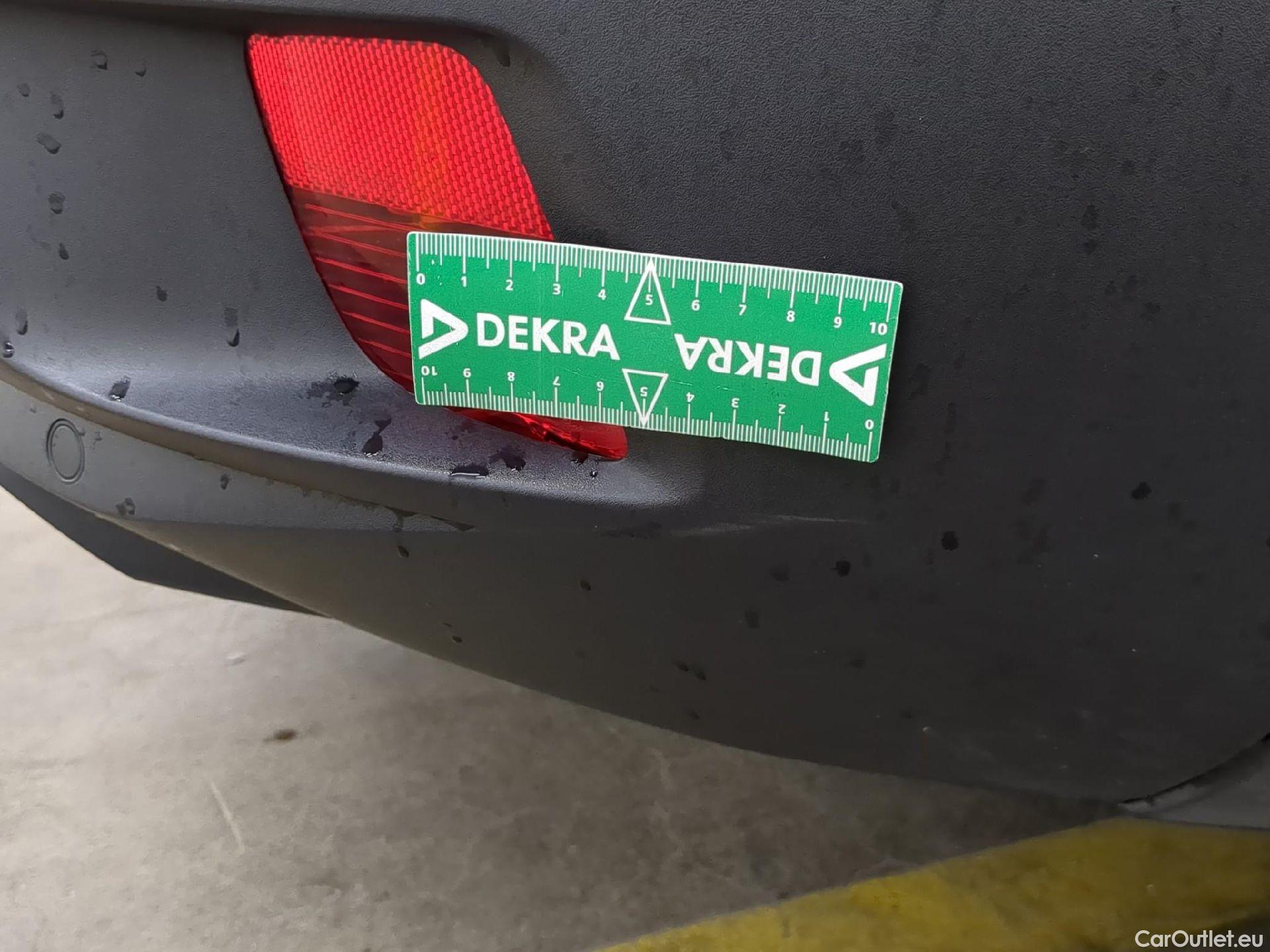 Peugeot  3008  Active Pack 1.5 HDi 130CV BVA8 E6d #34