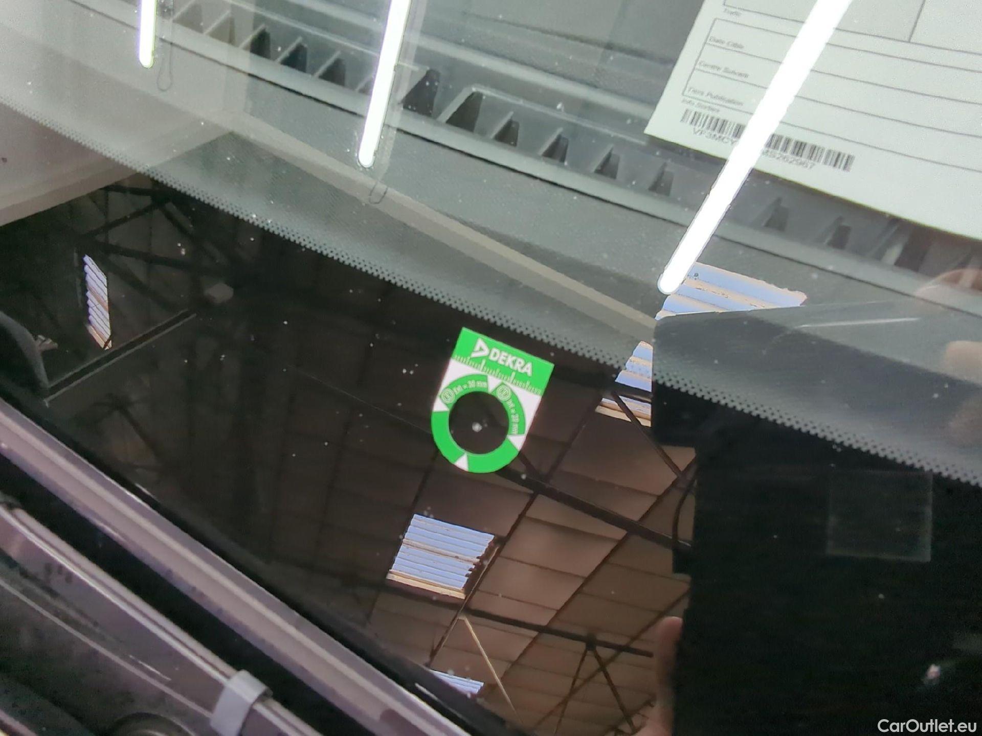 Peugeot  3008  Active Pack 1.5 HDi 130CV BVA8 E6d #23