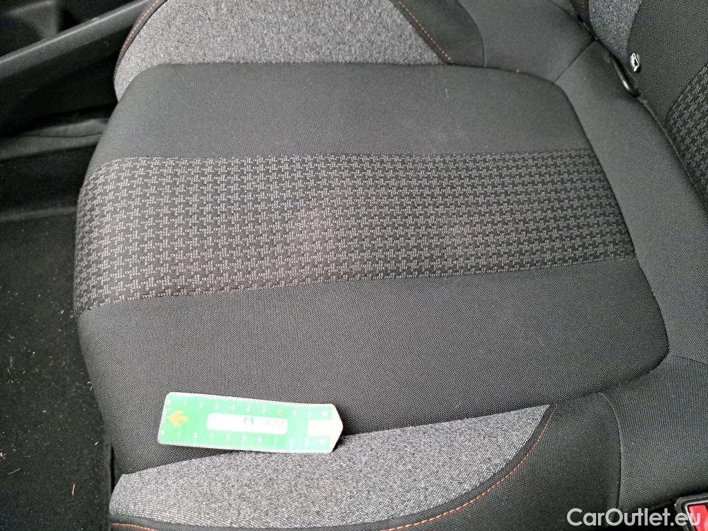 Peugeot  3008  Active Business 1.5 HDi 130CV BVM6 E6dT #22