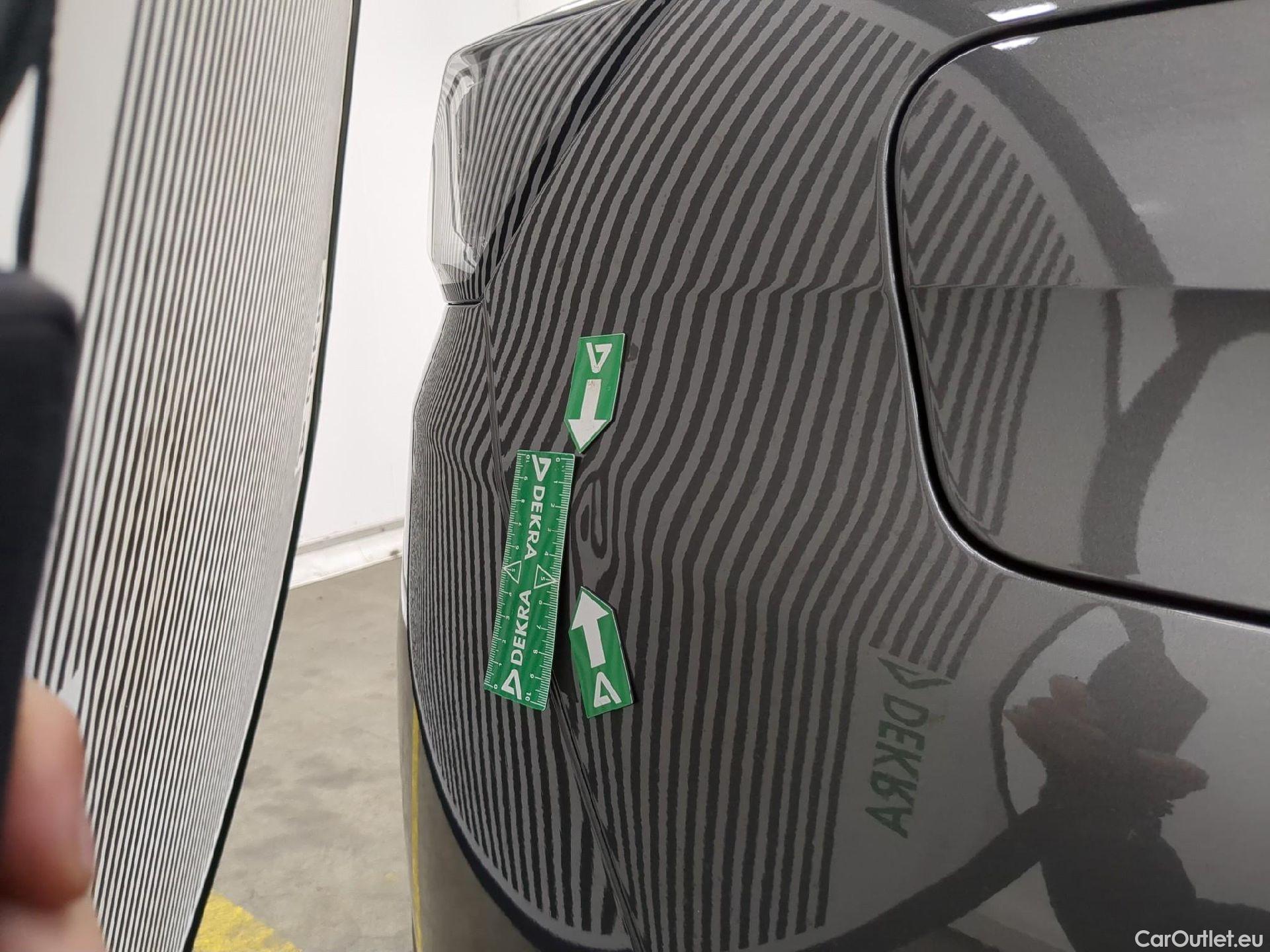 Peugeot  3008  Active Pack 1.5 HDi 130CV BVA8 E6d #12