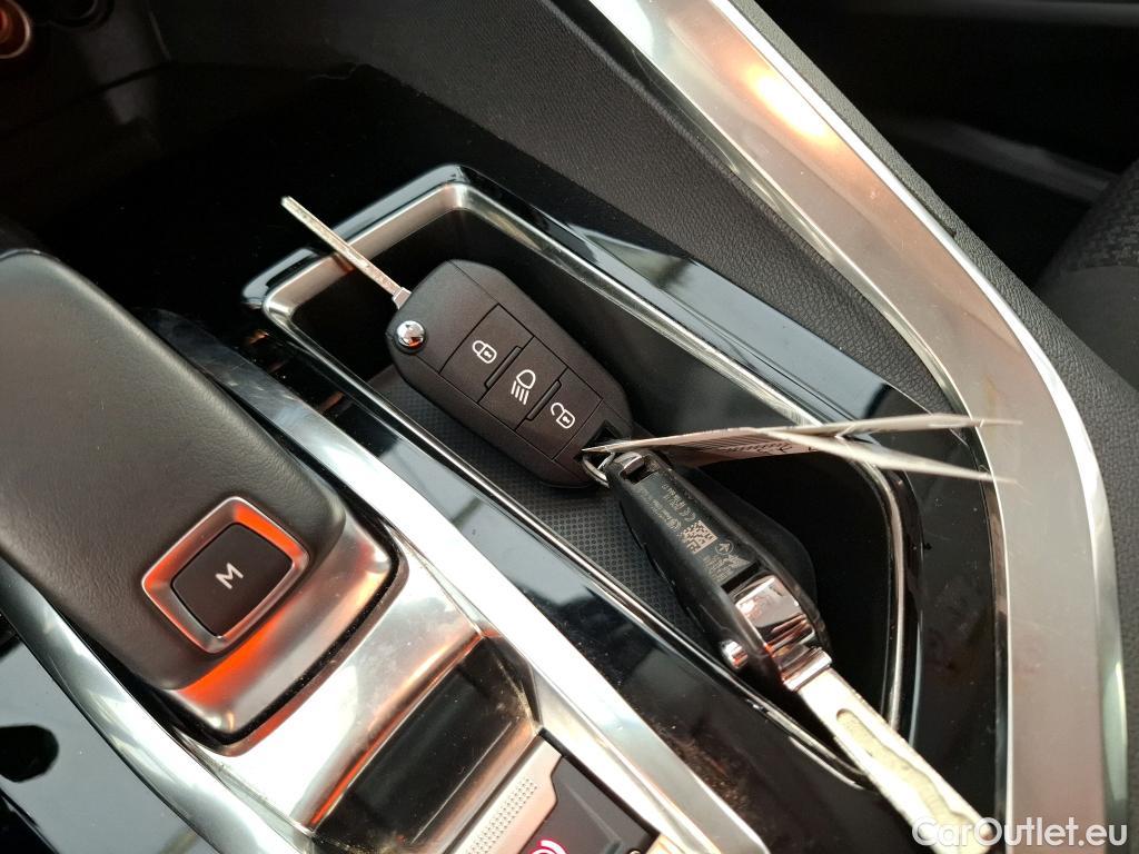 Peugeot  3008  Active Business 1.5 HDi 130CV BVA8 E6d #12