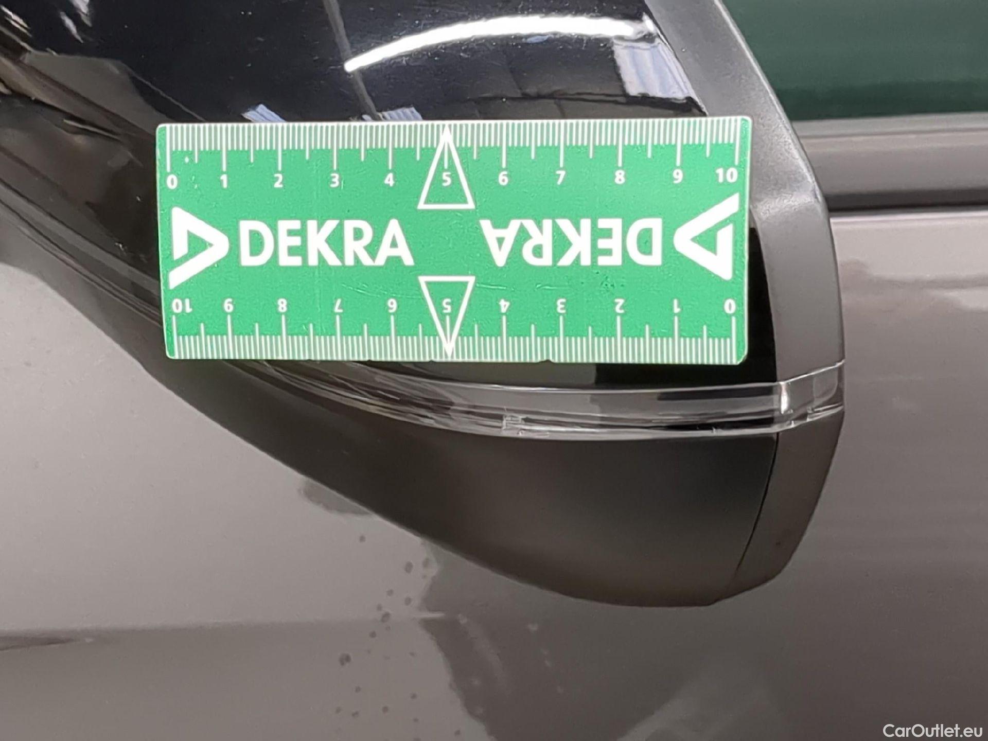 Peugeot  3008  Active Pack 1.5 HDi 130CV BVA8 E6d #27