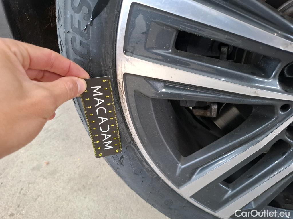 Bmw  Serie 2 BMW Série 2 Gran Coupé / 2019 / 4P / Berline 220D AUTO Business Design #9