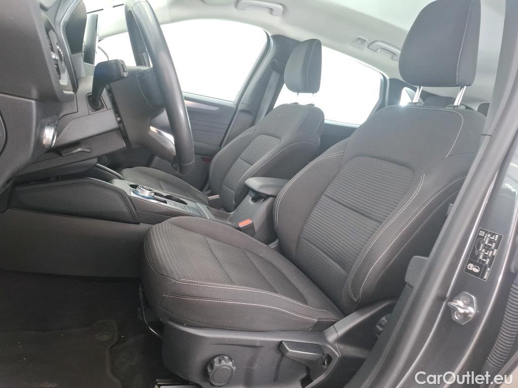 Ford  Kuga FORD  / 2019 / 5P / SUV 2.5 190 hybrid Flexifuel Pshift Titanium #8