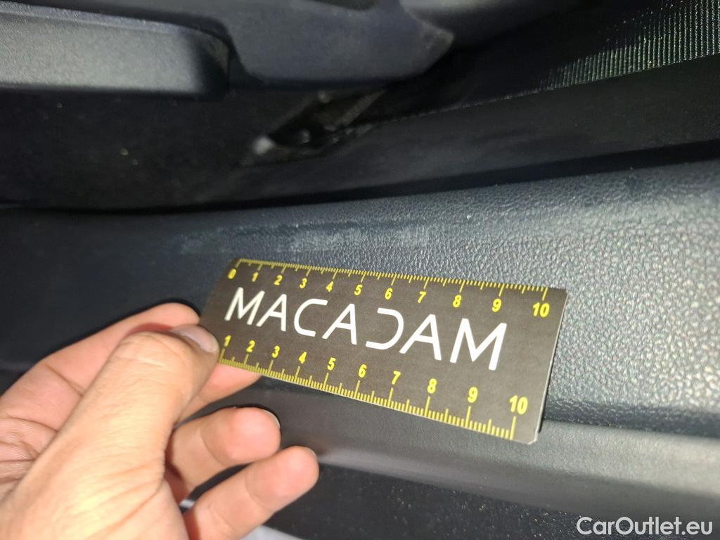 Ford  Kuga FORD  / 2019 / 5P / SUV 2.5 190 hybrid Flexifuel Pshift Titanium #14