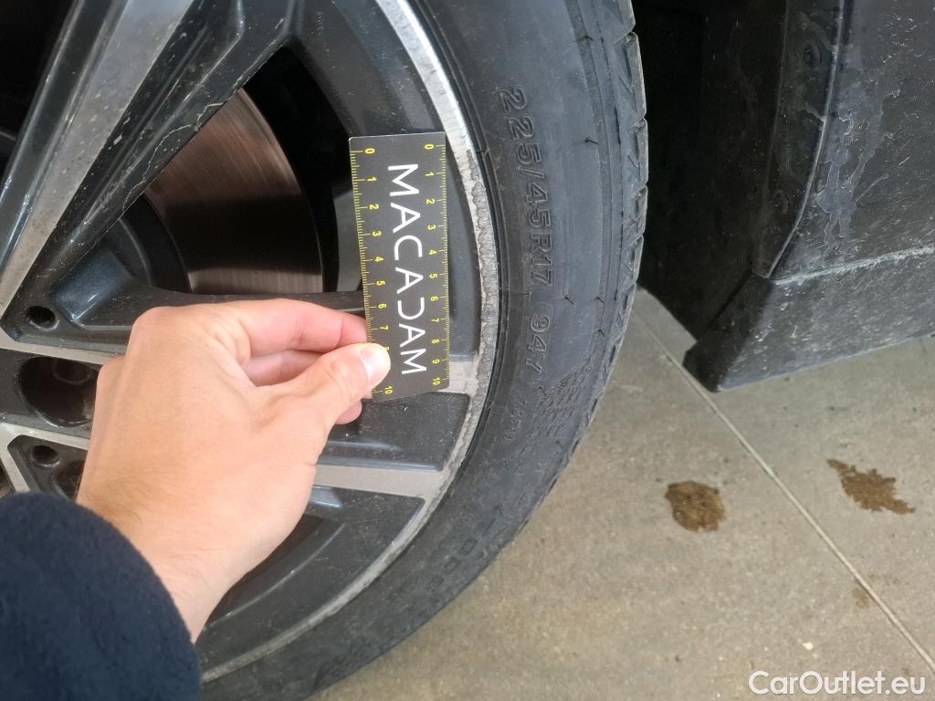 Bmw  Serie 2 BMW Série 2 Gran Coupé / 2019 / 4P / Berline 220D AUTO Business Design #3