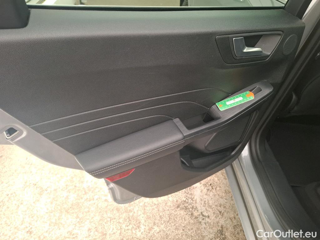 Ford  Kuga  Plug-In Hybrid Vignale 2.5 225CV BVA6 E6dT #50