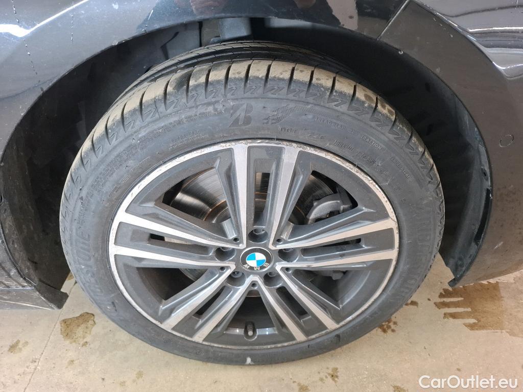 Bmw  Serie 2 BMW Série 2 Gran Coupé / 2019 / 4P / Berline 220D AUTO Business Design #11