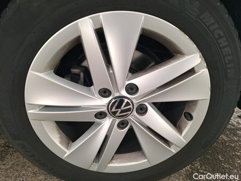 Volkswagen  Golf  VOLKSWAGEN / 2020 / 5P / Berline 2.0 TDI SCR 150 DSG7 Life Busi 1st #2