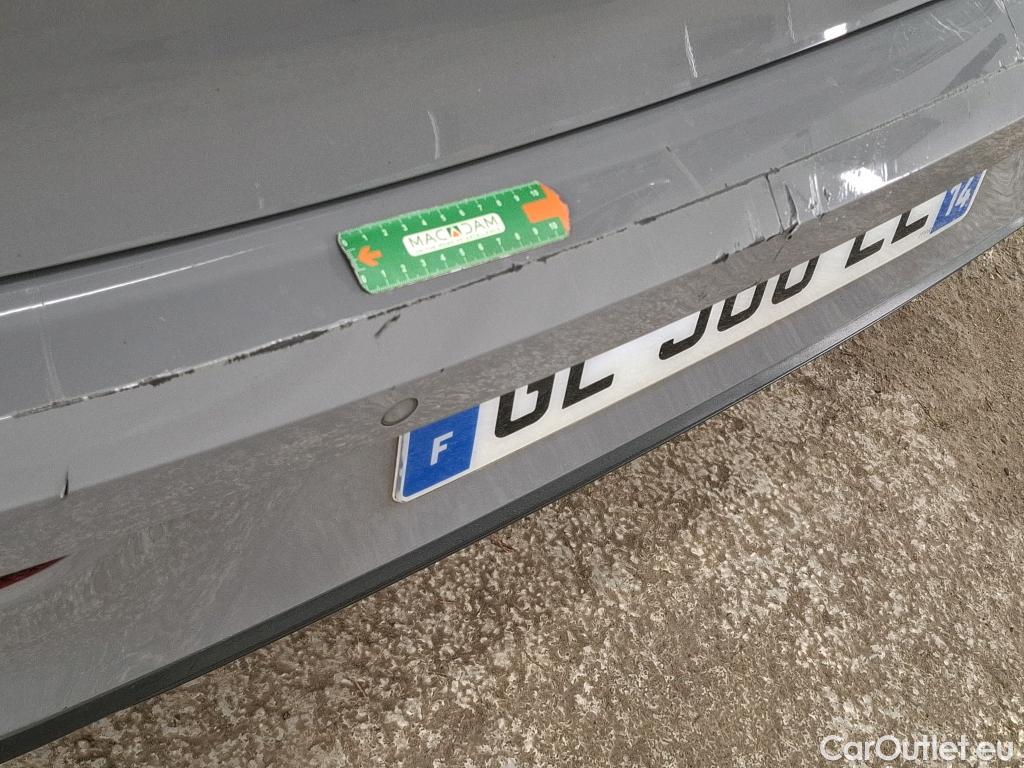  Volkswagen  Golf  VOLKSWAGEN / 2020 / 5P / Berline 2.0 TDI SCR 115 DSG7 Life Busi #6