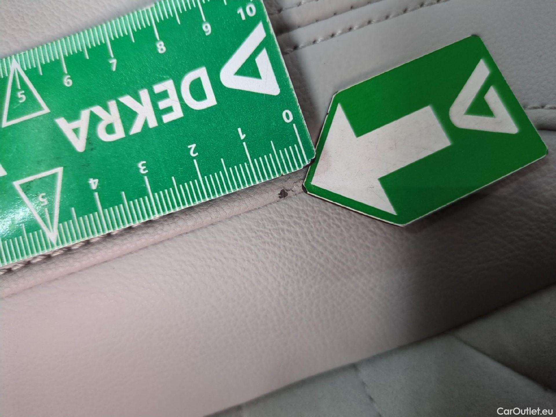  Volkswagen  Passat VOLKSWAGEN  / 2019 / 4P / Berline 2.0 TDI 150 SCR DSG7 LOUNGE #8