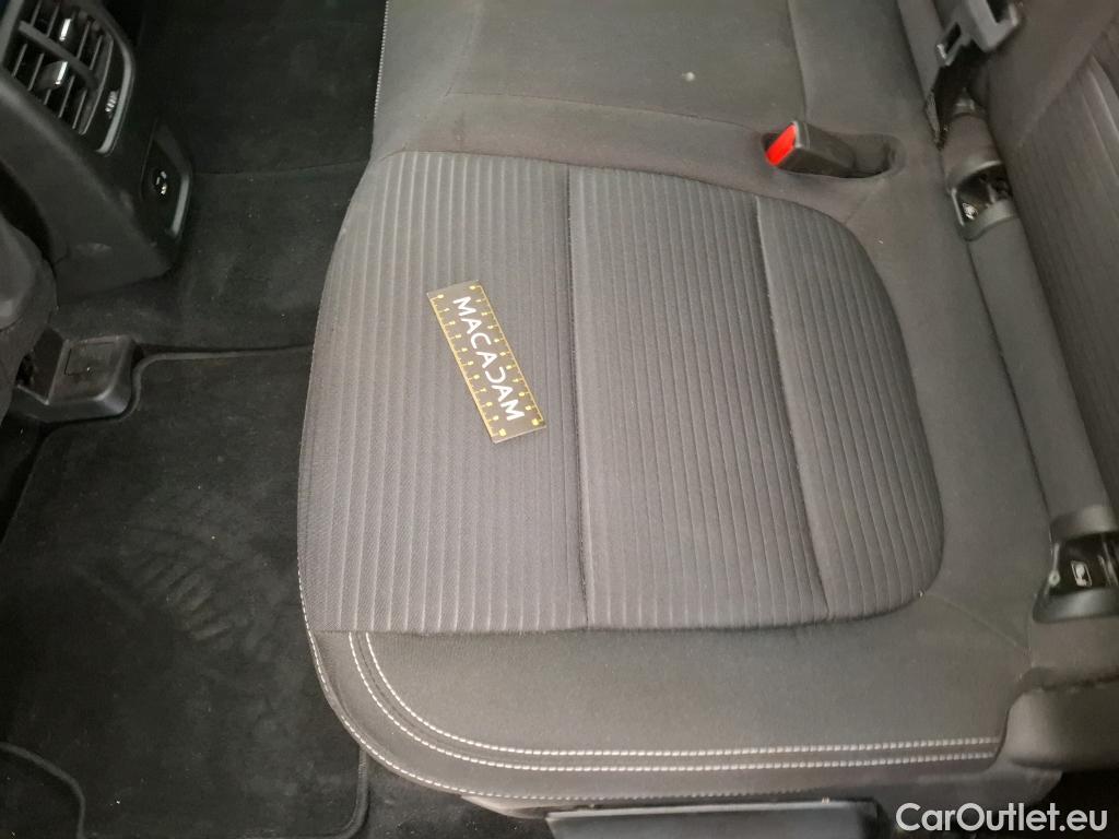 Ford  Kuga FORD  / 2019 / 5P / SUV 2.5 190 hybrid Flexifuel Pshift Titanium #28