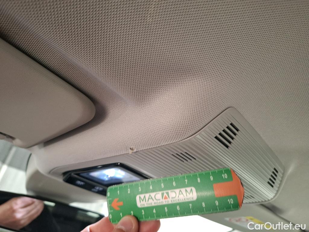 Volkswagen  Golf  VOLKSWAGEN / 2020 / 5P / Berline 2.0 TDI SCR 150 DSG7 Life Busi 1st #22