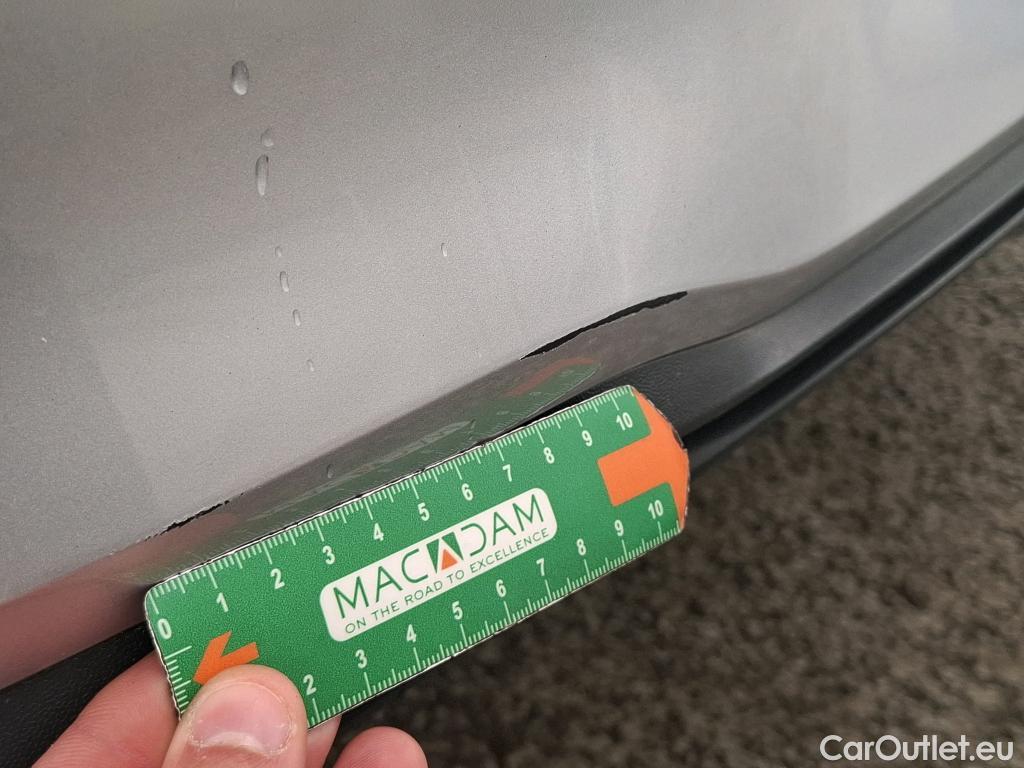 Volkswagen  Golf  VOLKSWAGEN / 2020 / 5P / Berline 2.0 TDI SCR 150 DSG7 Life Busi 1st #15